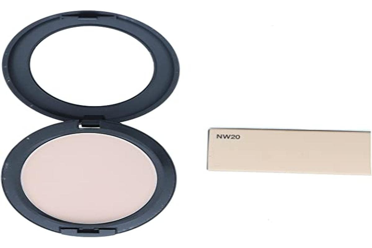 M.A.C Studio Fix Powder Plus Foundation - NW20 (15gm)