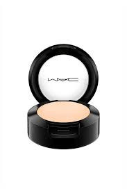 M.A.C Studio Finish SPF 35 Concealer - NC15 (7gm)