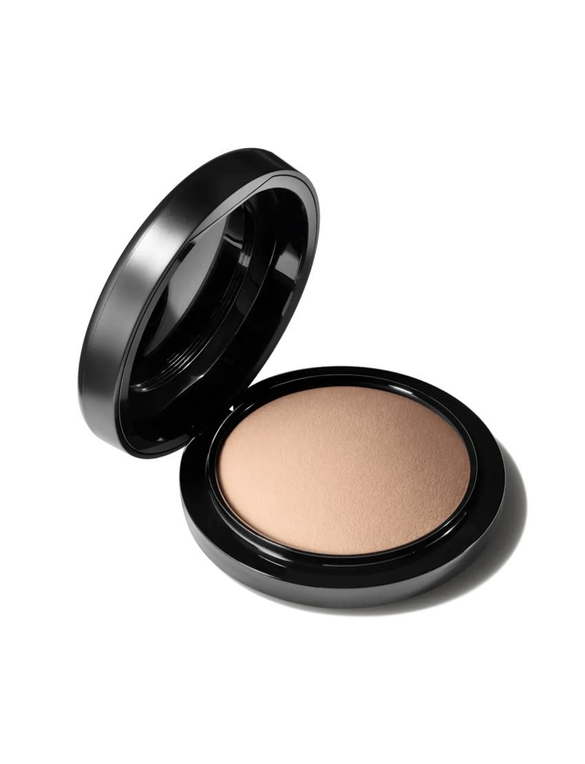 M.A.C Mineralize Skinfinish Natural - Light Plus (10gm)